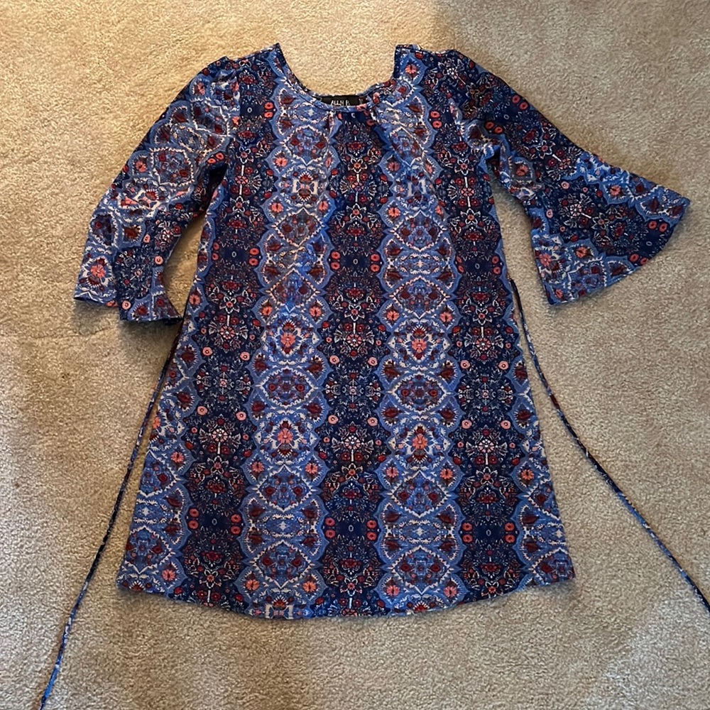 Girls dress